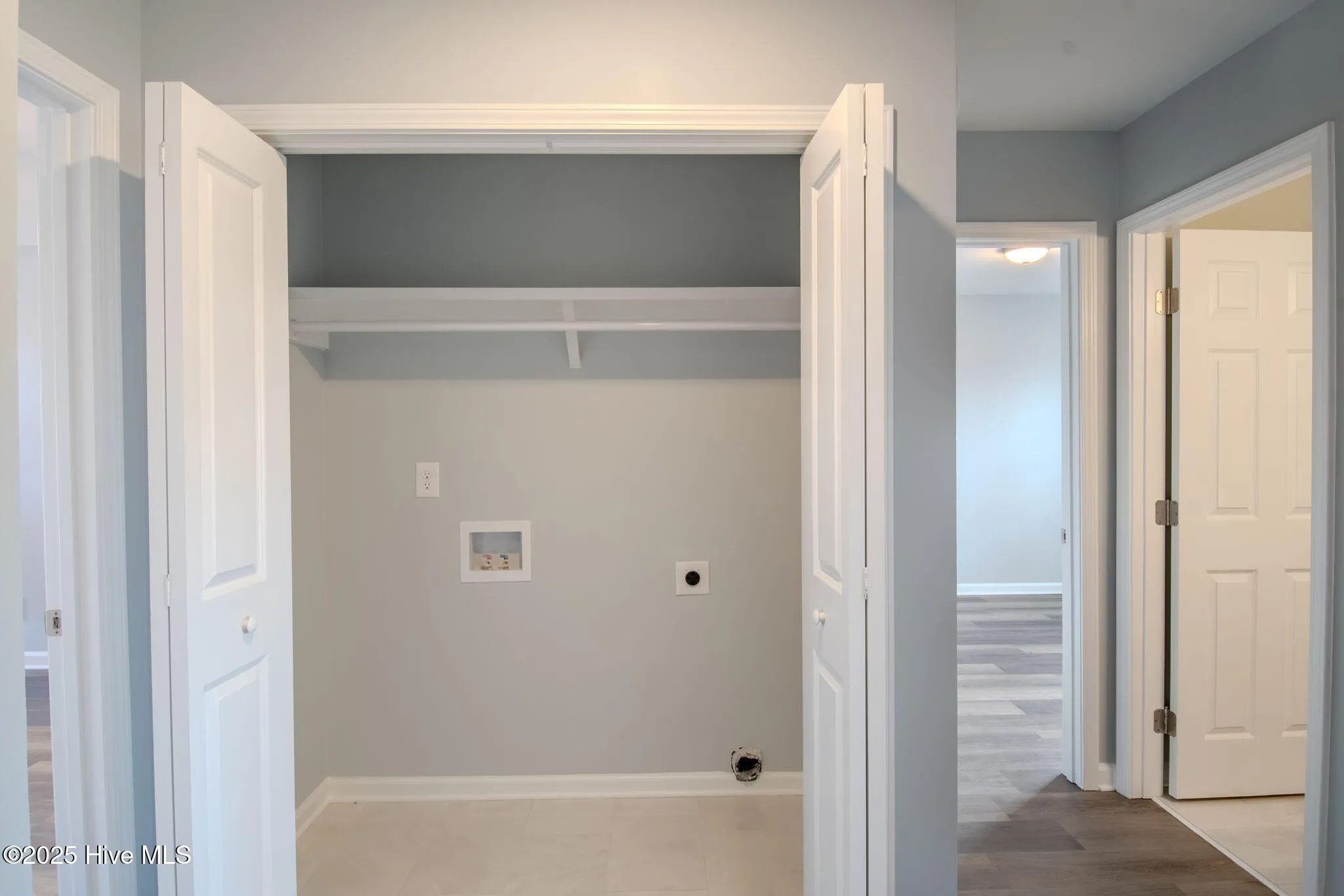 Wilmington, North Carolina 28412, United States, 3 Bedrooms Bedrooms, ,2 BathroomsBathrooms,Residential,Pending,551