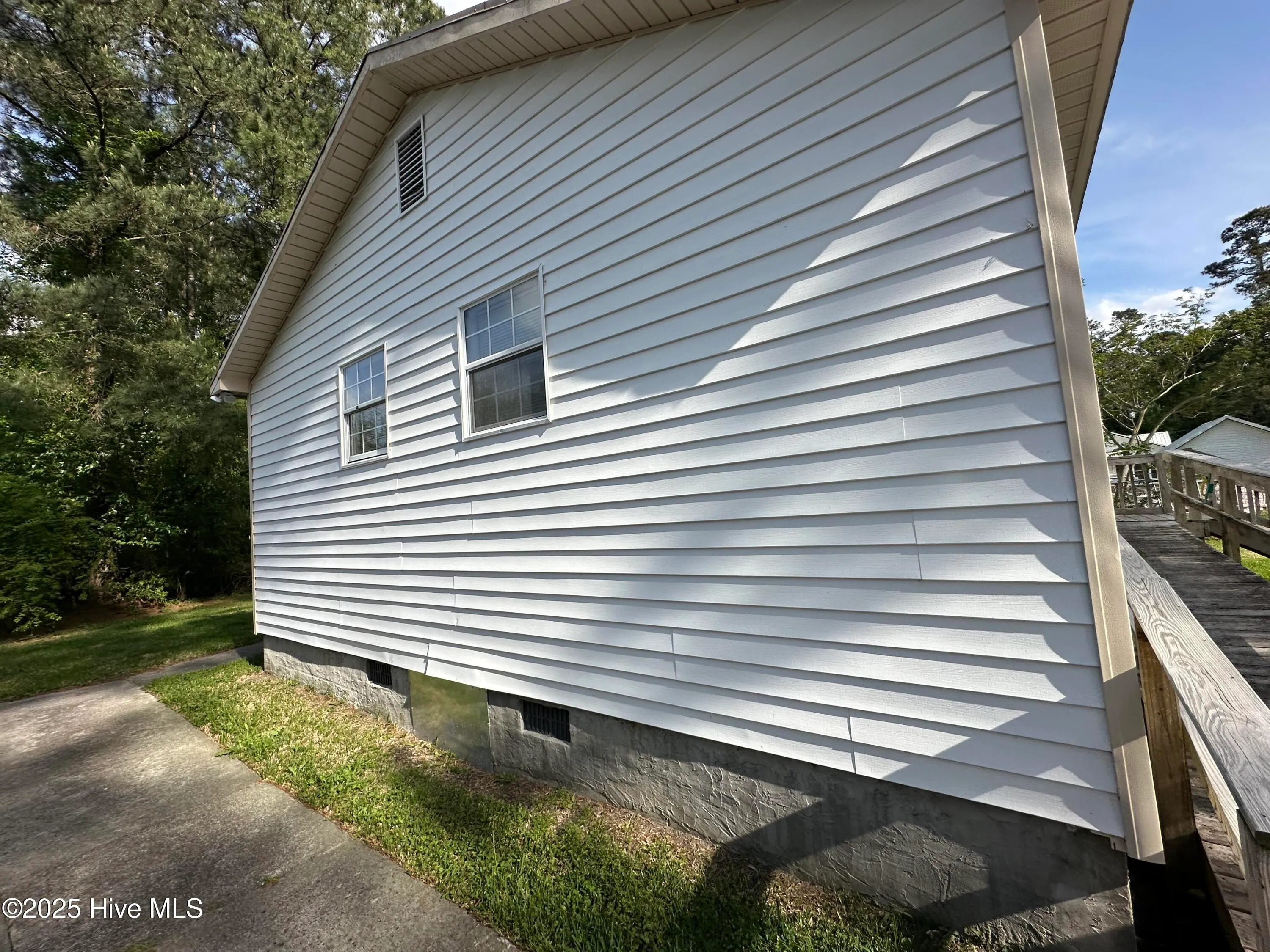 Wallace, North Carolina 28466, United States, 3 Bedrooms Bedrooms, ,1 BathroomBathrooms,Residential,Active,125794