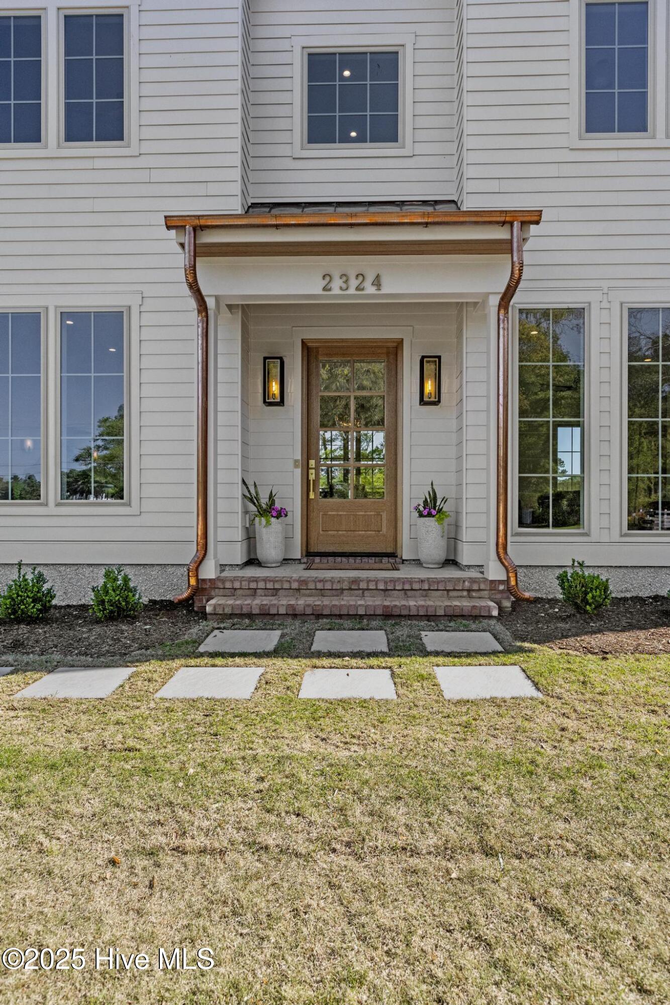 2324 Sloop Point Road