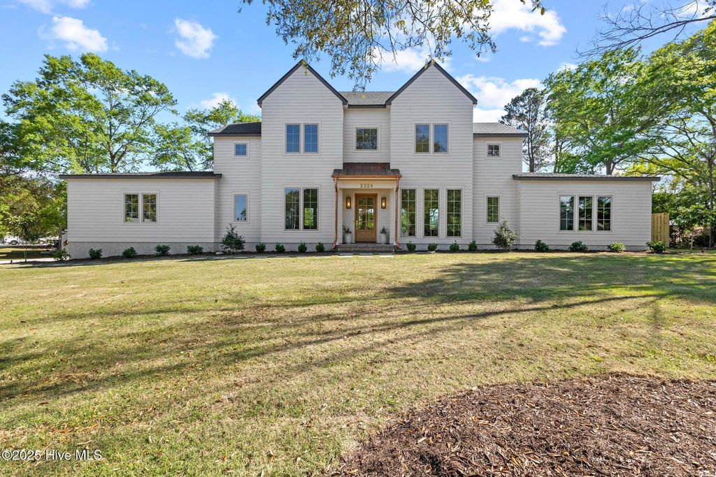 Photo of 2324 Sloop Point Road, Hampstead, NC 28443 (MLS # 100502785)