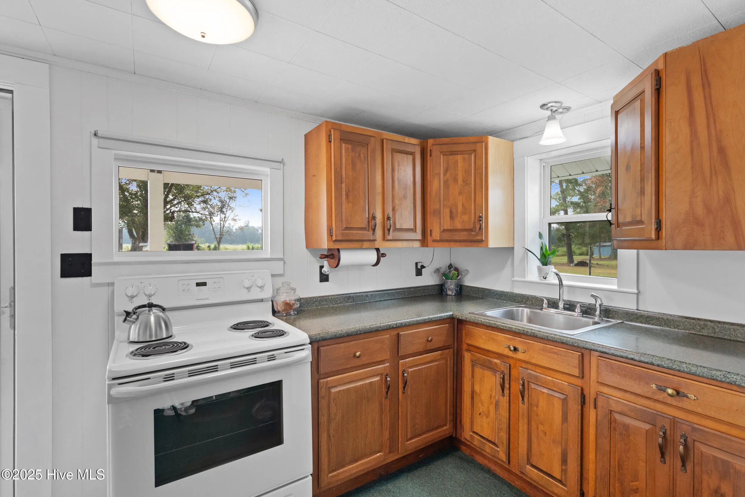 Currie, North Carolina 28435, United States, 2 Bedrooms Bedrooms, ,1 BathroomBathrooms,Residential,Active,215142