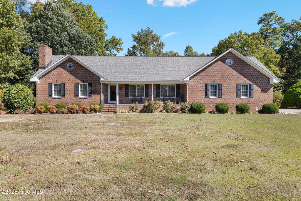 Photo of 317 Country Day Road, Goldsboro, NC 27530 (MLS # 100537433)