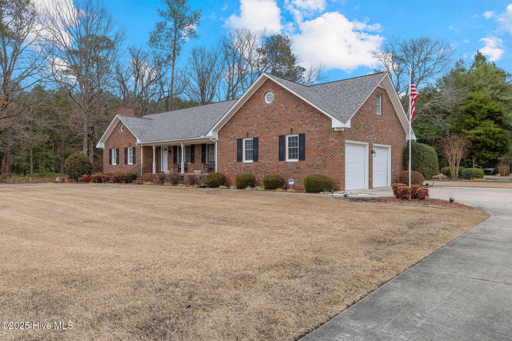 Photo of 317 Country Day Road, Goldsboro, NC 27530 (MLS # 100537433)