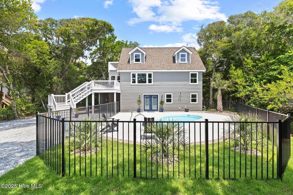 Photo of 120 Santa Maria Drive, Emerald Isle, NC 28594 (MLS # 100519715)
