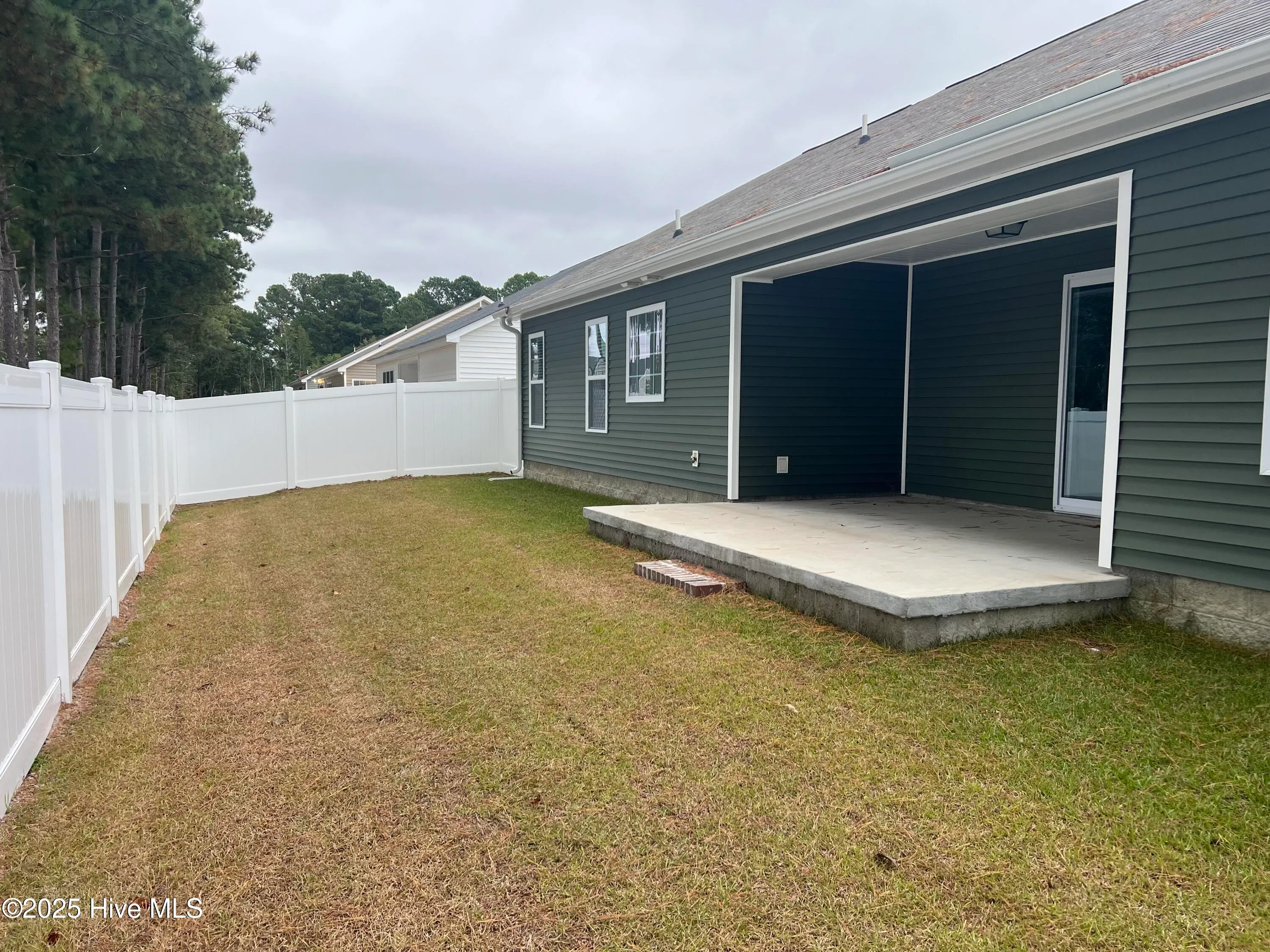 Winterville, North Carolina 28590, United States, 4 Bedrooms Bedrooms, ,2 BathroomsBathrooms,Residential,Active,210304