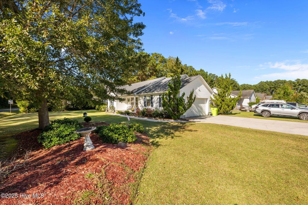 Photo of 5694 County Line Road, New Bern, NC 28562 (MLS # 100535285)