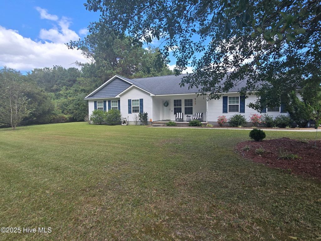 Photo of 5694 County Line Road, New Bern, NC 28562 (MLS # 100535285)