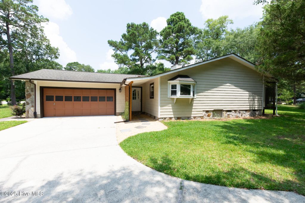 Photo of 110 Deerfield Road, Jacksonville, NC 28540 (MLS # 100523173)