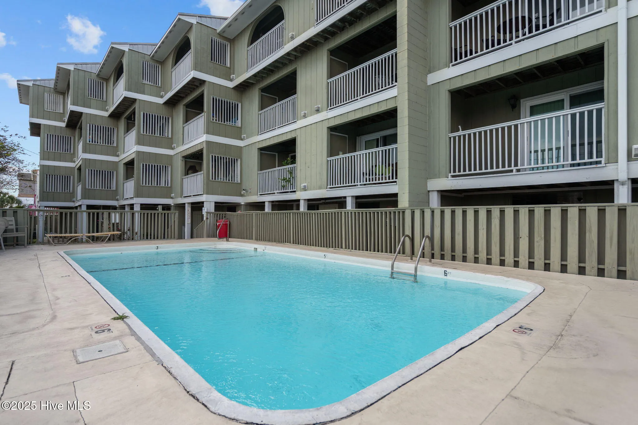 Carolina Beach, North Carolina 28428, United States, 1 Bedroom Bedrooms, ,1 BathroomBathrooms,Residential,Active,104828