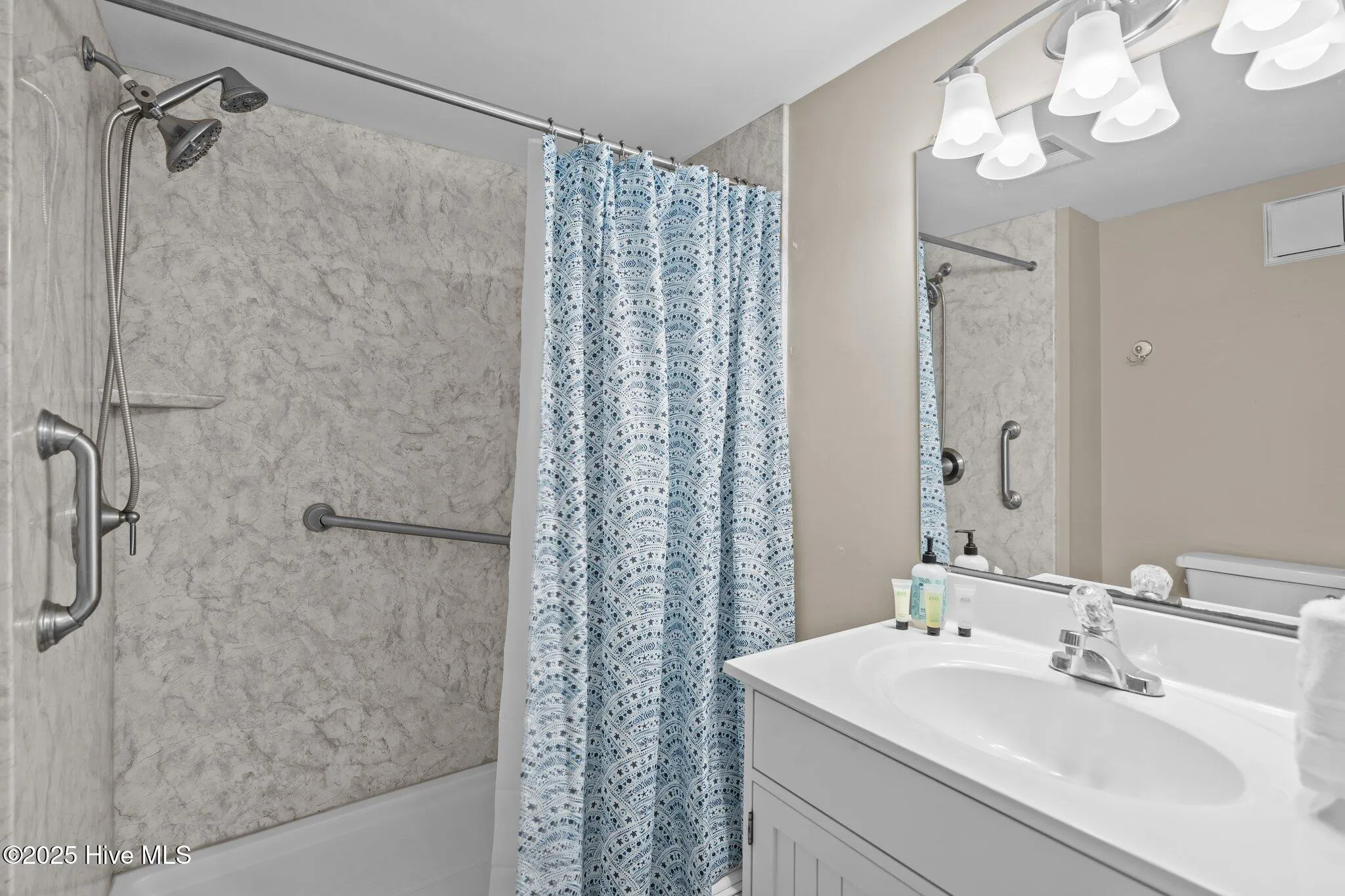 Carolina Beach, North Carolina 28428, United States, 1 Bedroom Bedrooms, ,1 BathroomBathrooms,Residential,Active,104828