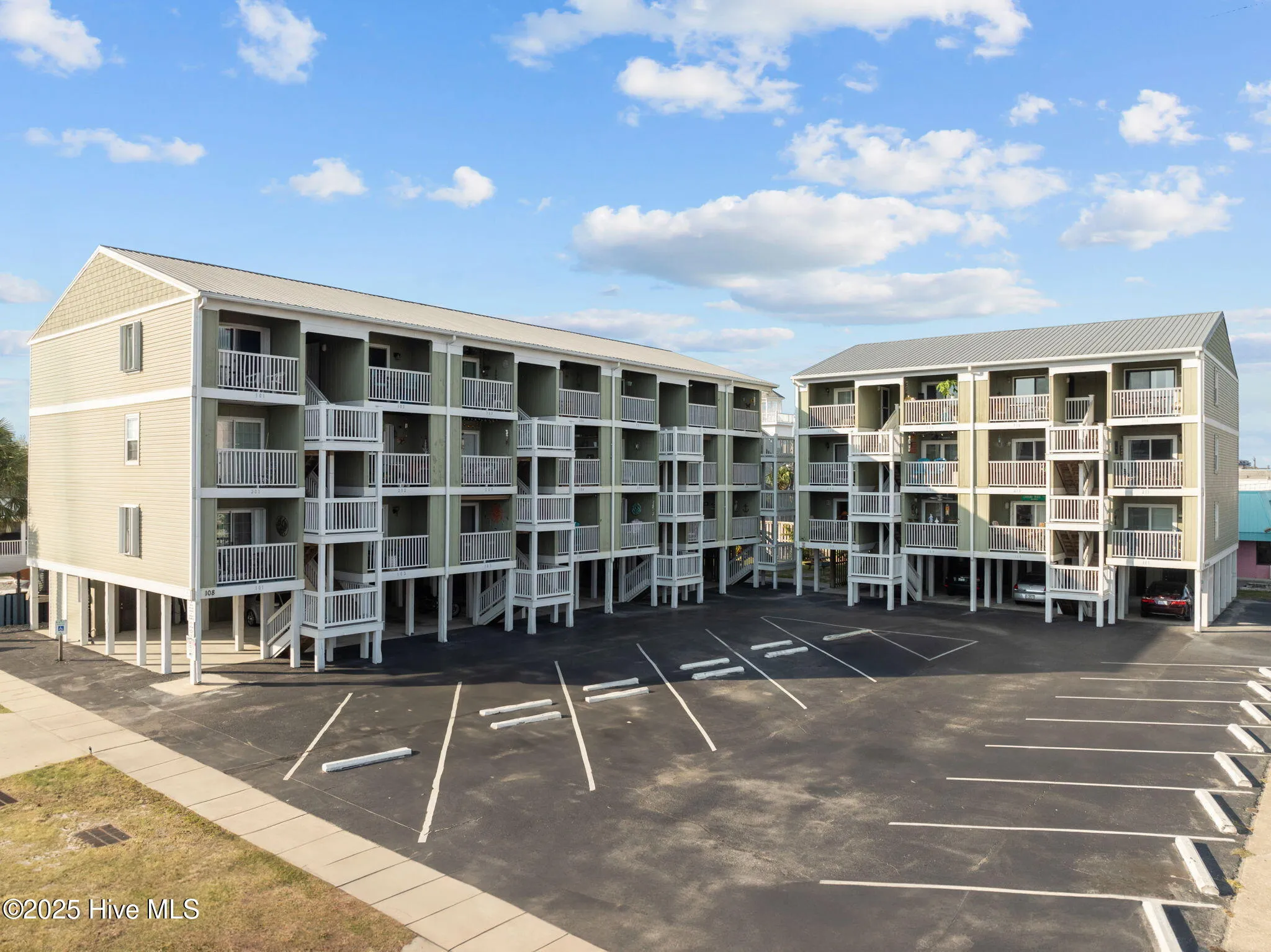 Carolina Beach, North Carolina 28428, United States, 1 Bedroom Bedrooms, ,1 BathroomBathrooms,Residential,Active,104828