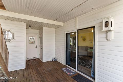 A home in Oak Island