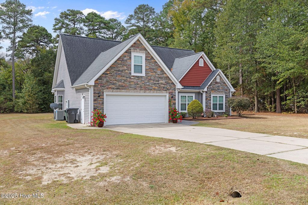 Photo of 212 Waters Circle, Goldsboro, NC 27534 (MLS # 100535898)