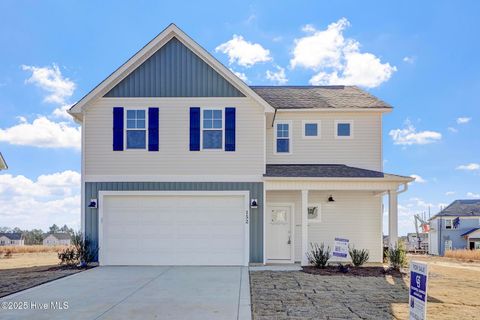 A home in Raeford