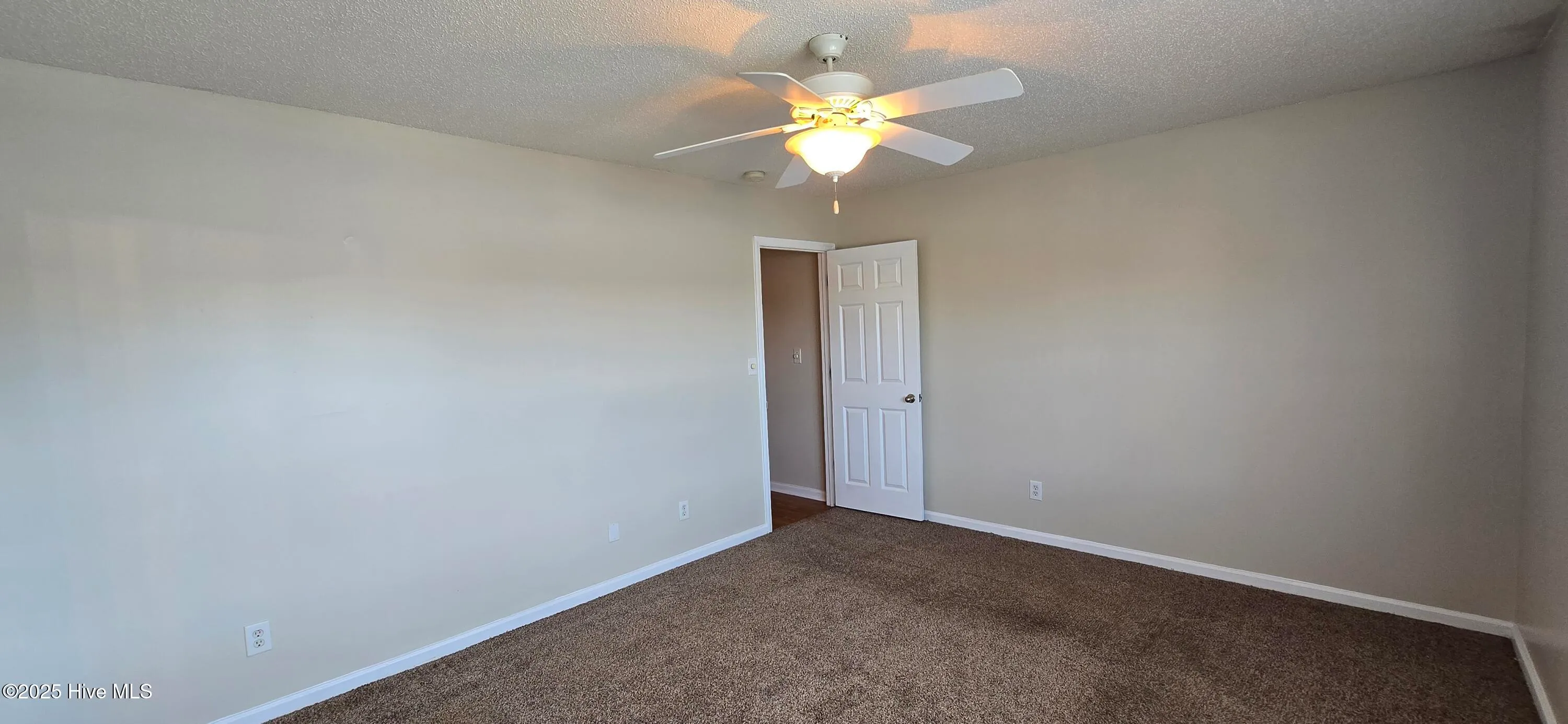 Greenville, North Carolina 27834, United States, 3 Bedrooms Bedrooms, ,3 BathroomsBathrooms,Residential,Active,88499