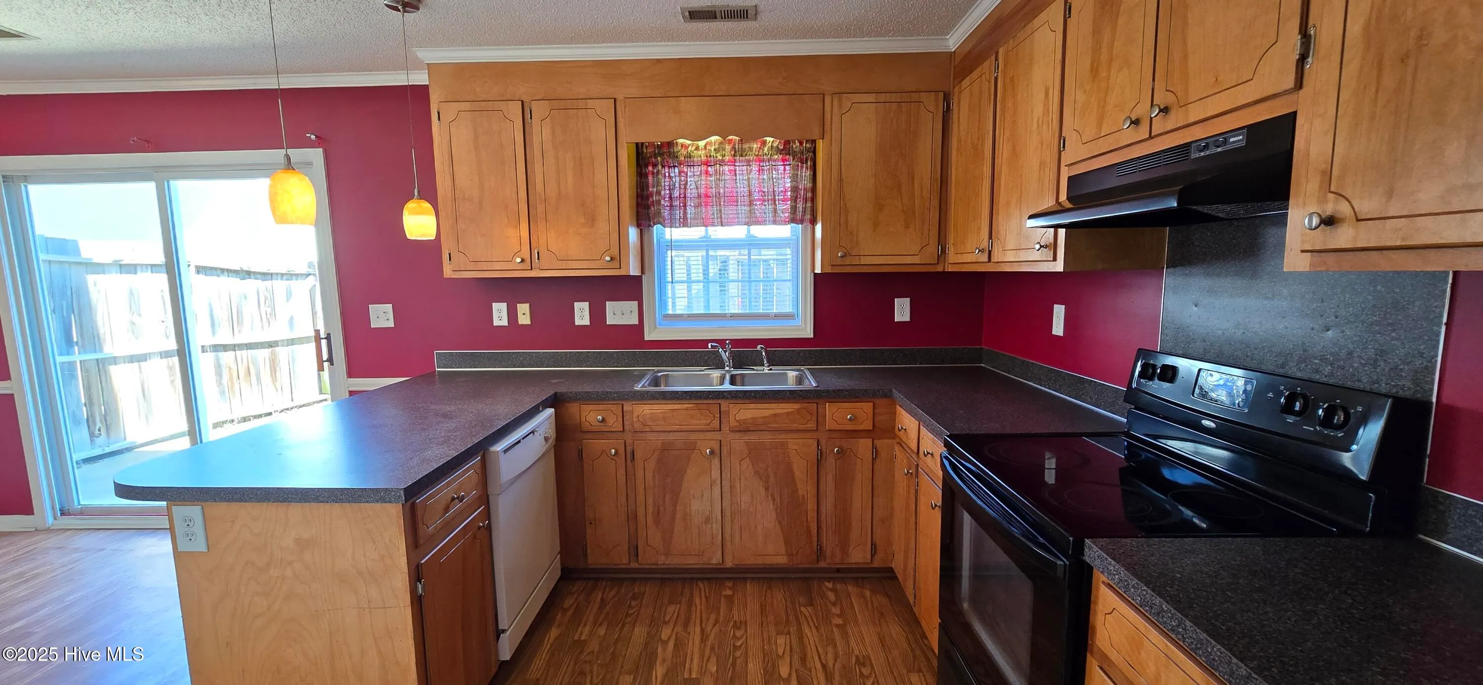 Greenville, North Carolina 27834, United States, 3 Bedrooms Bedrooms, ,3 BathroomsBathrooms,Residential,Active,88499