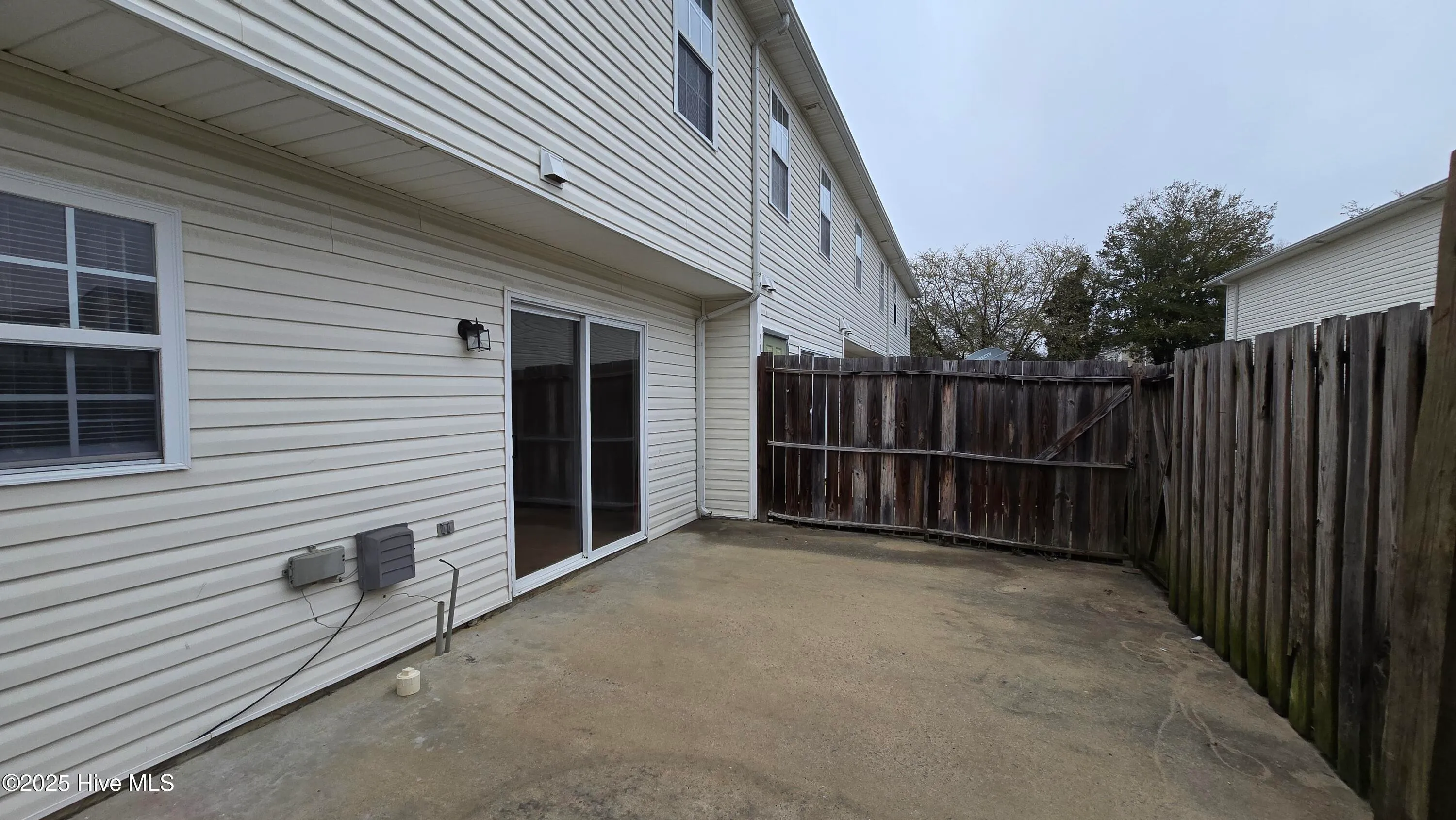 Greenville, North Carolina 27834, United States, 3 Bedrooms Bedrooms, ,3 BathroomsBathrooms,Residential,Active,88499