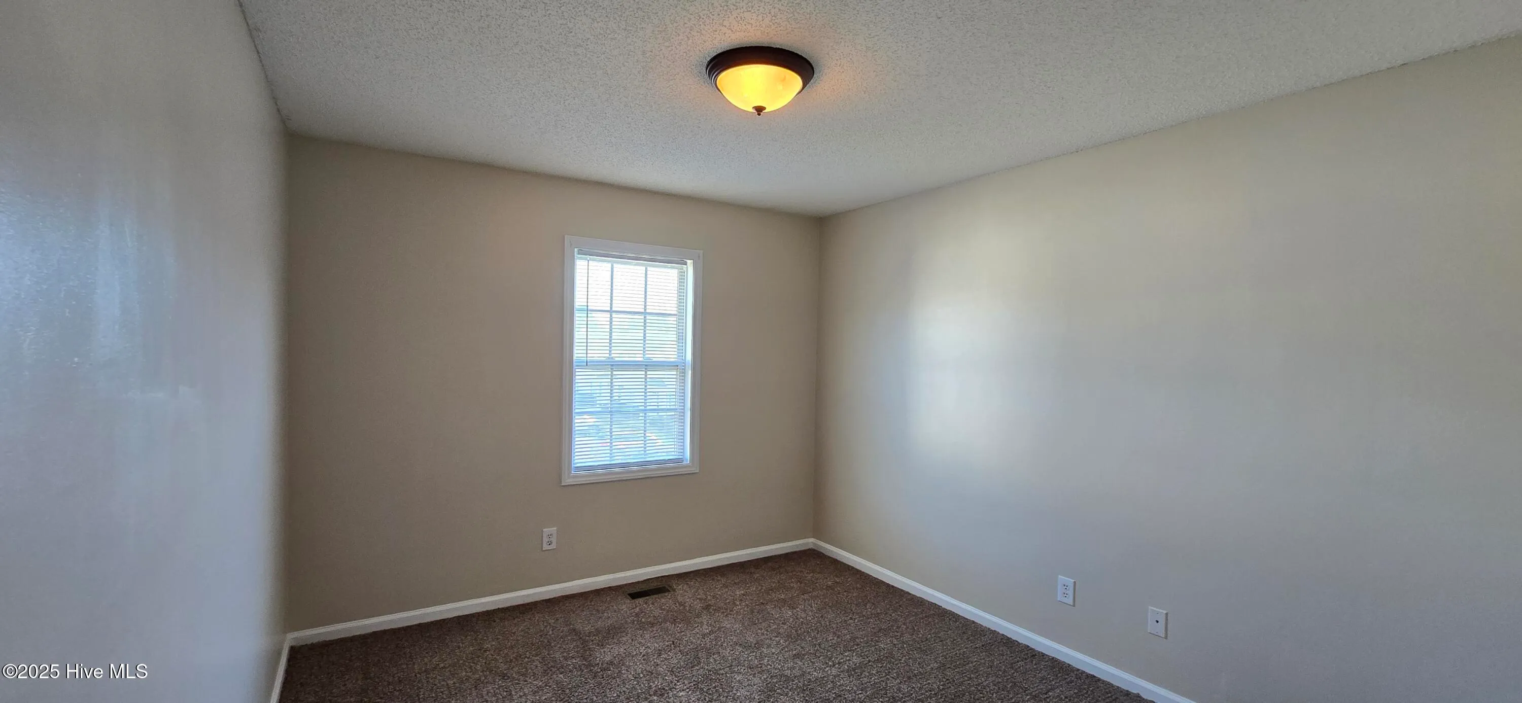 Greenville, North Carolina 27834, United States, 3 Bedrooms Bedrooms, ,3 BathroomsBathrooms,Residential,Active,88499