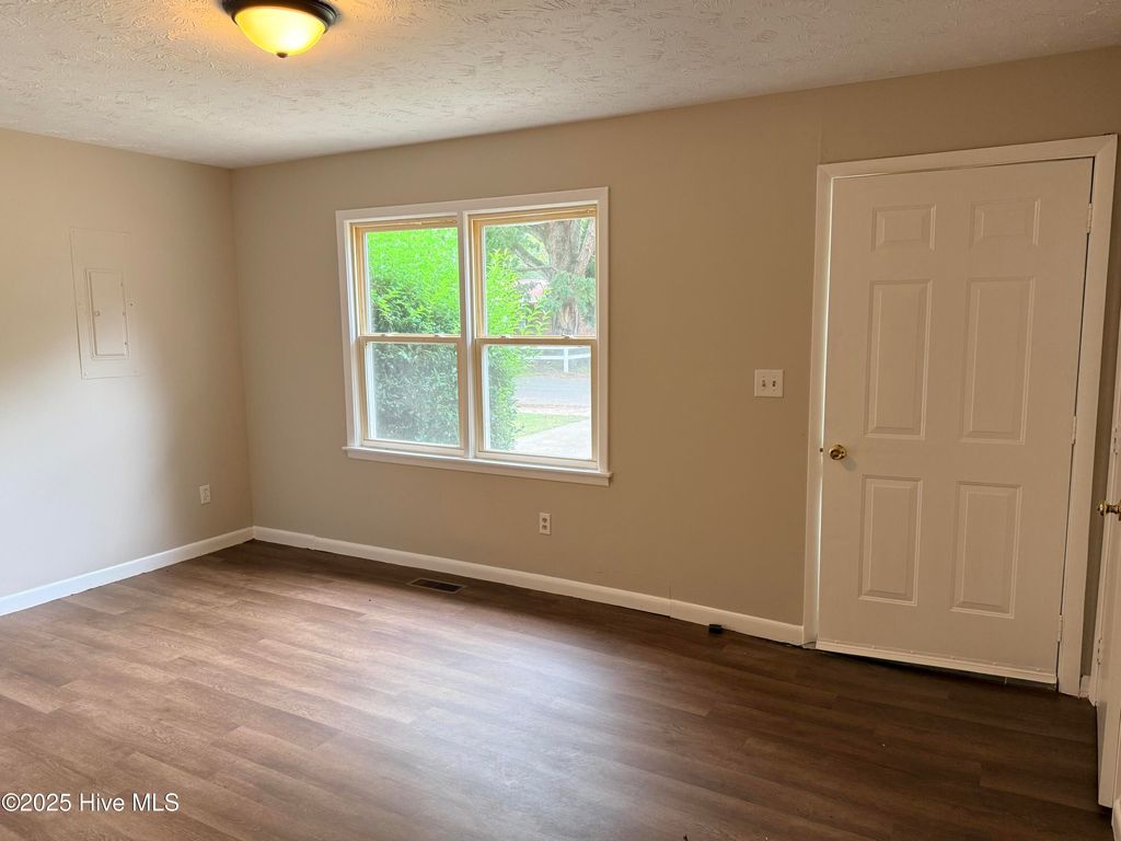 Photo of 603 Pine Street, Clinton, NC 28328 (MLS # 100536563)