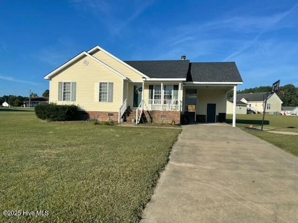 Photo of 2202 Samuel Lane, Tarboro, NC 27886 (MLS # 100532773)