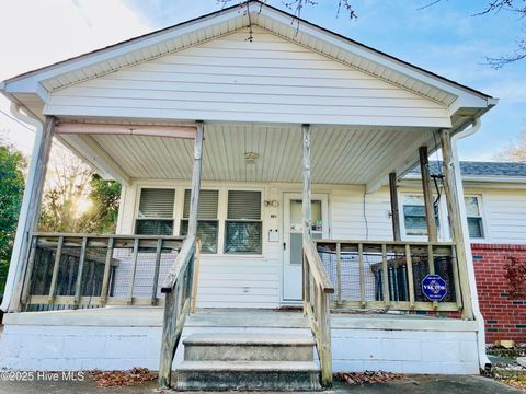 Tiny photo for 801 Williams Street, Jacksonville, NC 28540 (MLS # 100543193)