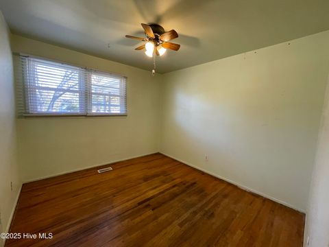 Tiny photo for 801 Williams Street, Jacksonville, NC 28540 (MLS # 100543193)
