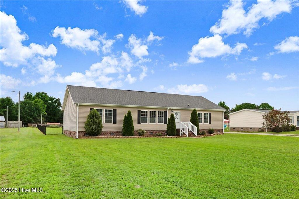 Photo of 3810 Coldwater Creek Drive, Grifton, NC 28530 (MLS # 100524688)