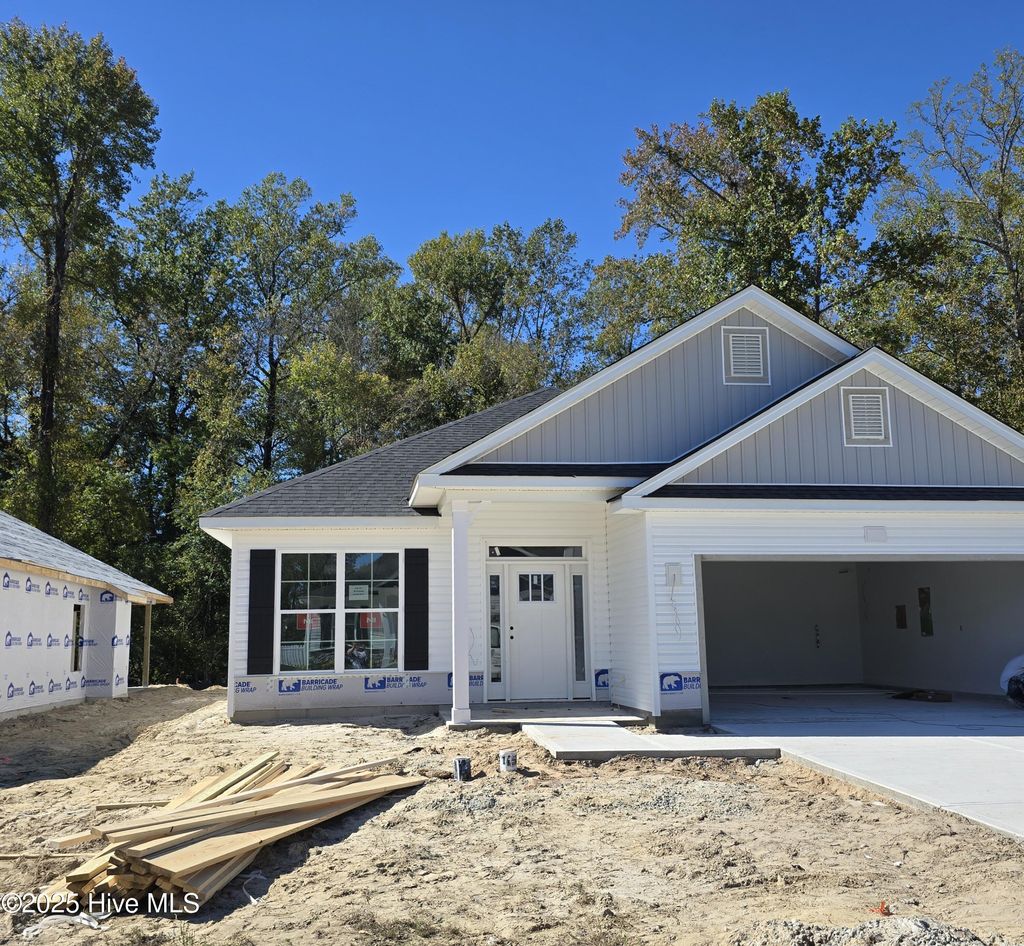 Photo of 96 Fishing Creek Drive, New Bern, NC 28562 (MLS # 100536906)