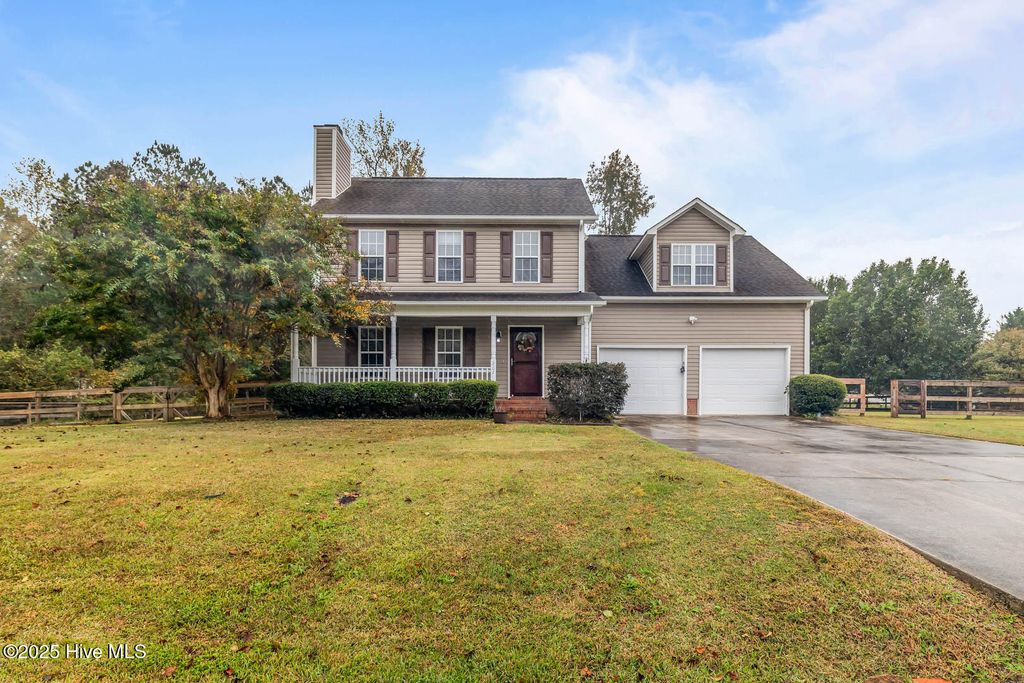 Photo of 202 Wiltshire Court, Jacksonville, NC 28546 (MLS # 100542148)
