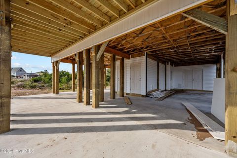 A home in North Topsail Beach