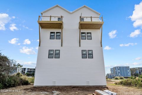 A home in North Topsail Beach