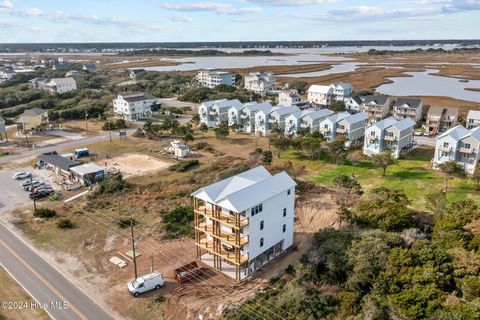 A home in North Topsail Beach