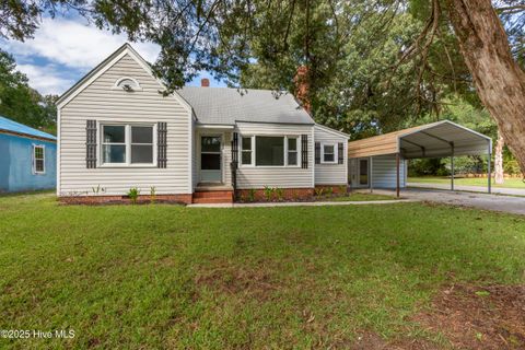 Photo of 2300 Georgia Avenue, New Bern, NC 28560 (MLS # 100534544)