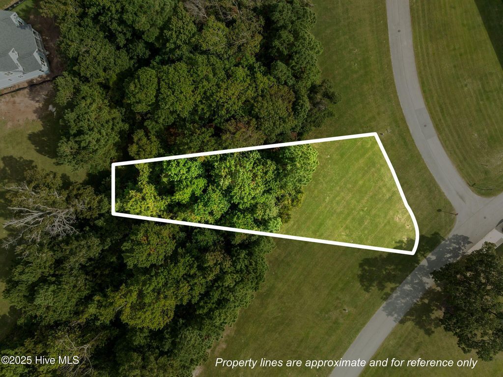 Photo of 201 Marshside Landing, Holly Ridge, NC 28445 (MLS # 100535655)