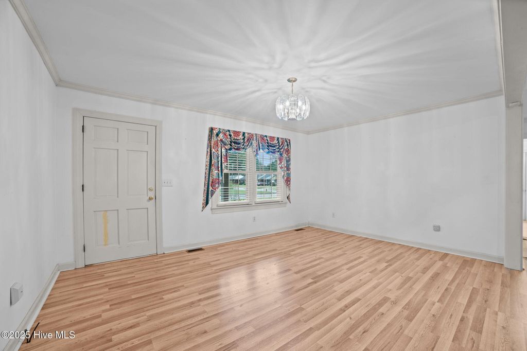 Photo of 3209 N Waverly Street, Farmville, NC 27828 (MLS # 100536326)
