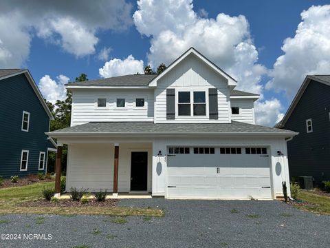 Single Family Residence in Southern Pines NC 780 Sheldon Road.jpg