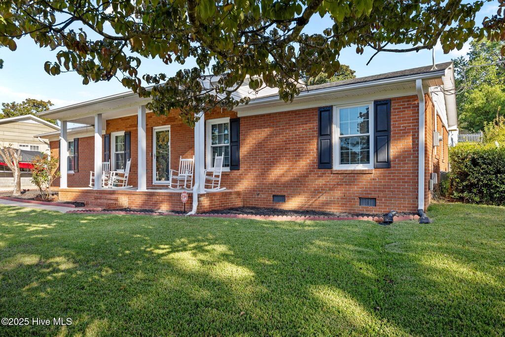 Photo of 4950 Pinewood Drive, Hope Mills, NC 28348 (MLS # 100534881)