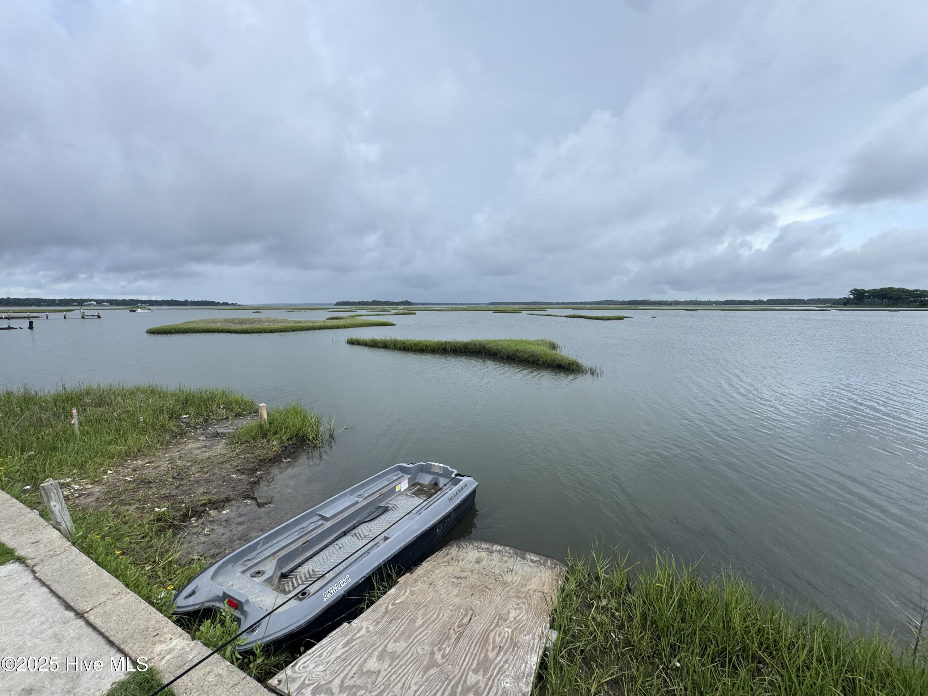 121 Cedar Point Boulevard