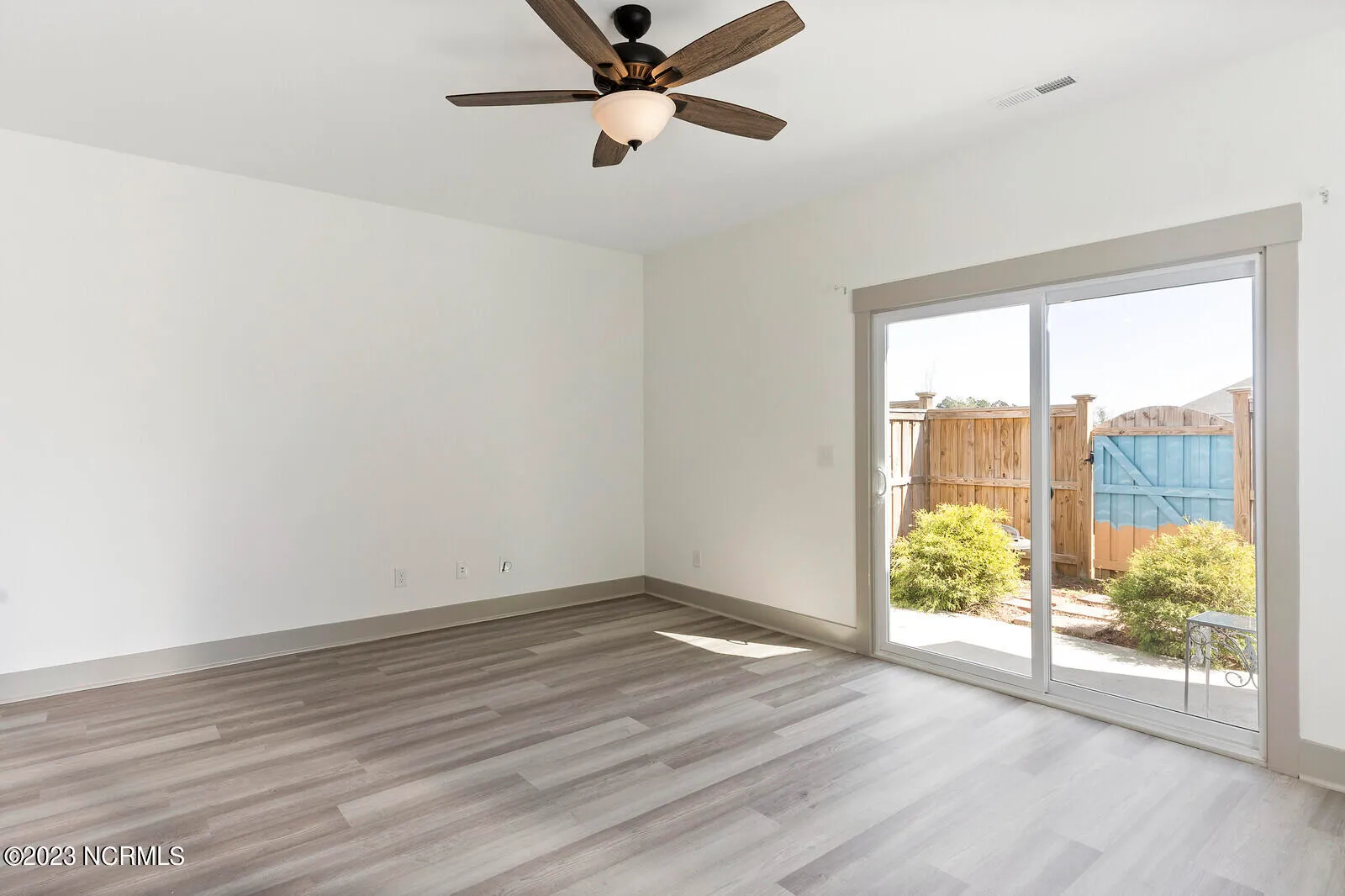 Leland, North Carolina 28479, United States, 3 Bedrooms Bedrooms, ,3 BathroomsBathrooms,Residential,Active,160501