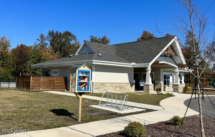 Leland, North Carolina 28479, United States, 3 Bedrooms Bedrooms, ,3 BathroomsBathrooms,Residential,Active,160501