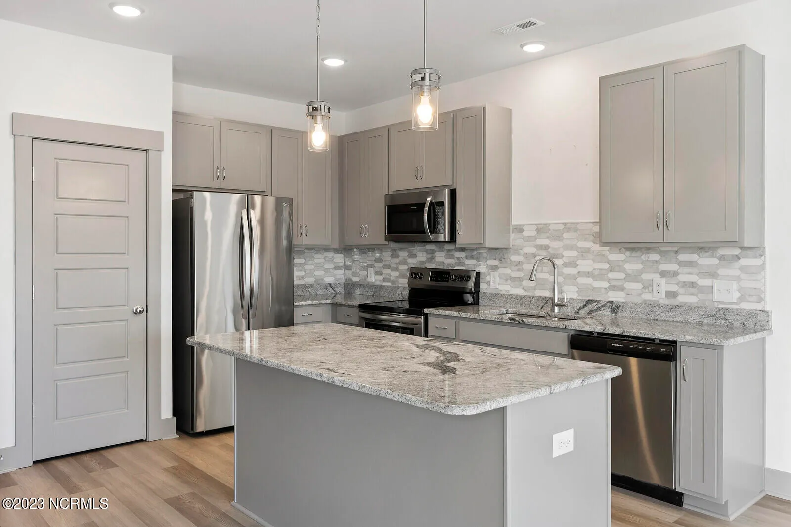 Leland, North Carolina 28479, United States, 3 Bedrooms Bedrooms, ,3 BathroomsBathrooms,Residential,Active,160501