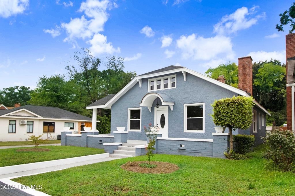 Photo of 318 E Mulberry Street, Goldsboro, NC 27530 (MLS # 100504757)