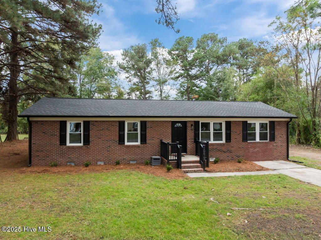 Photo of 1973 King Drive, Greenville, NC 27834 (MLS # 100537418)
