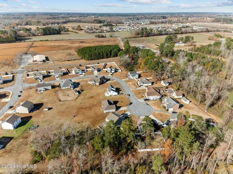 A home in Winterville