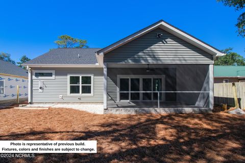 A home in Oak Island