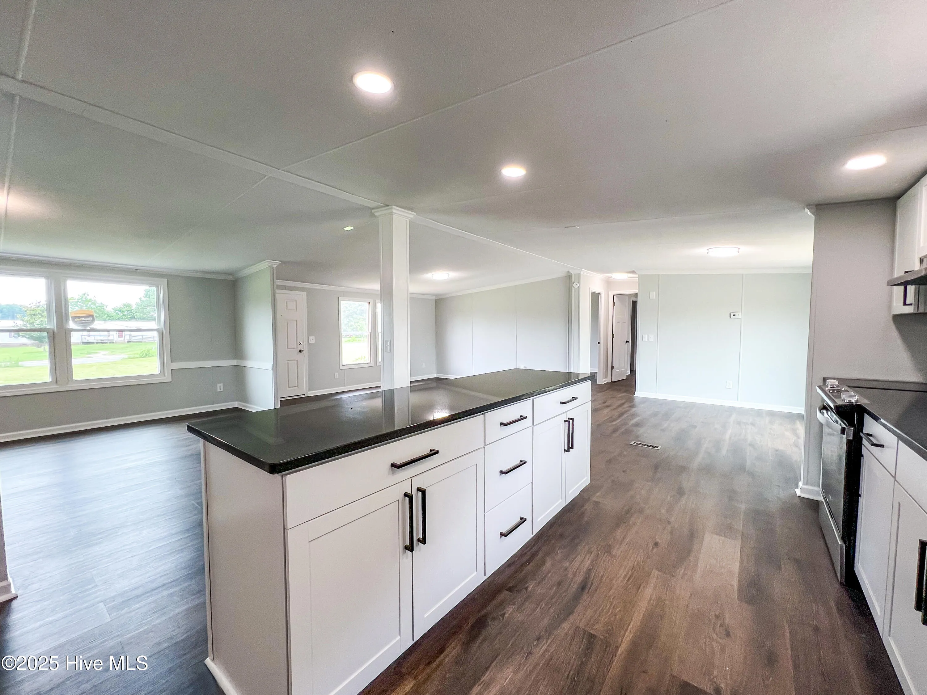 Harrells, North Carolina 28444, United States, 3 Bedrooms Bedrooms, ,3 BathroomsBathrooms,Residential,Pending,183184