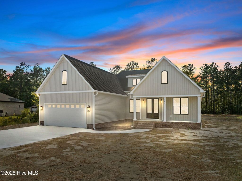 Photo of 467 Eagle Trace Drive, Blounts Creek, NC 27814 (MLS # 100515960)