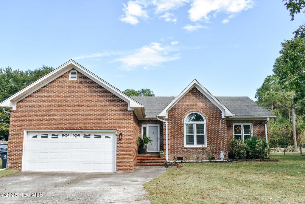 Photo of 606 Fitzgerald Drive, Wilmington, NC 28405 (MLS # 100535717)