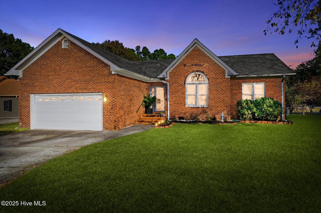 Photo of 606 Fitzgerald Drive, Wilmington, NC 28405 (MLS # 100535717)