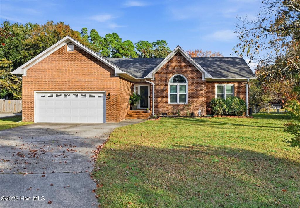 Photo of 606 Fitzgerald Drive, Wilmington, NC 28405 (MLS # 100535717)